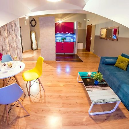 Style Apartment Next To Kazimierz And Old Town + Netflix كراكوفيا المظهر الخارجي الصورة