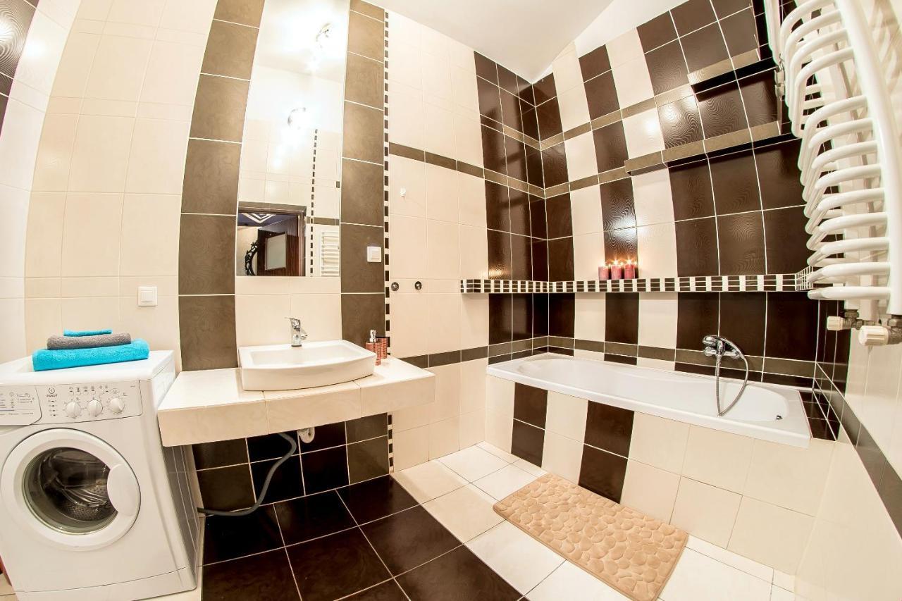 Style Apartment Next To Kazimierz And Old Town + Netflix كراكوفيا المظهر الخارجي الصورة