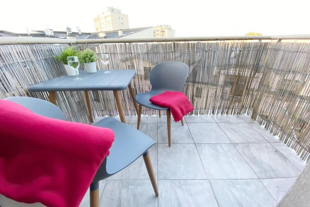 Style Apartment Next To Kazimierz And Old Town + Netflix كراكوفيا المظهر الخارجي الصورة